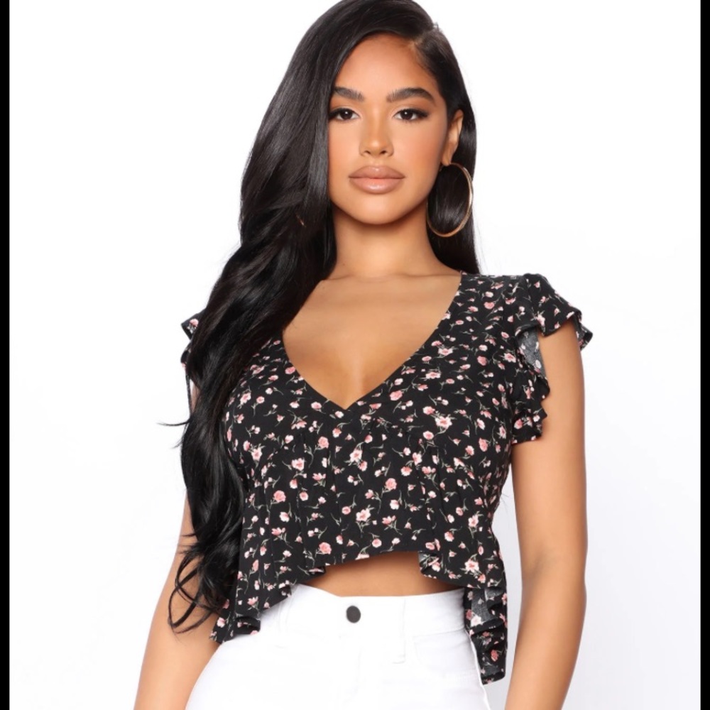 Crop top floral shirt